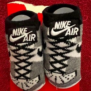 New born Nike socks .. NWO TAGS